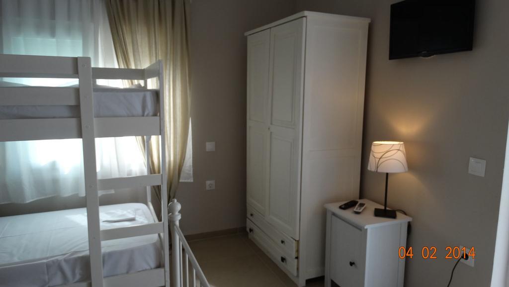 Smaragdi Studios Пефкари Номер фото