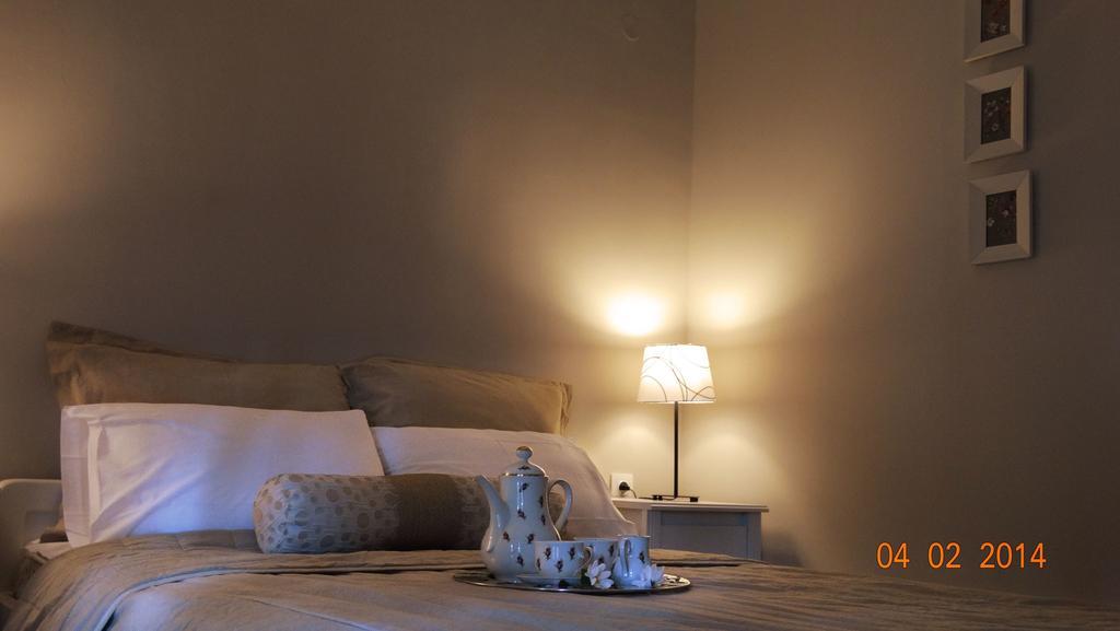 Smaragdi Studios Пефкари Номер фото