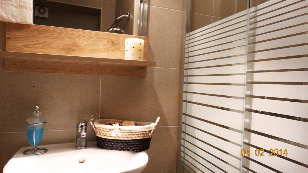 Smaragdi Studios Пефкари Номер фото