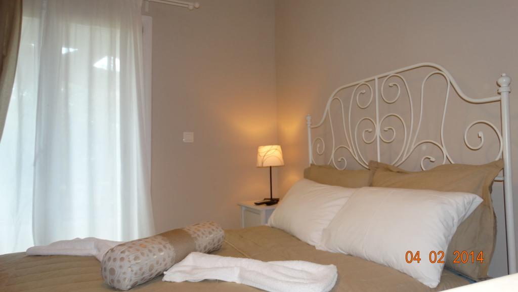 Smaragdi Studios Пефкари Номер фото