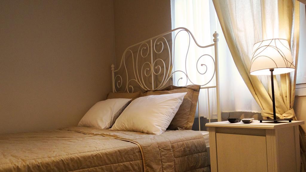 Smaragdi Studios Пефкари Номер фото