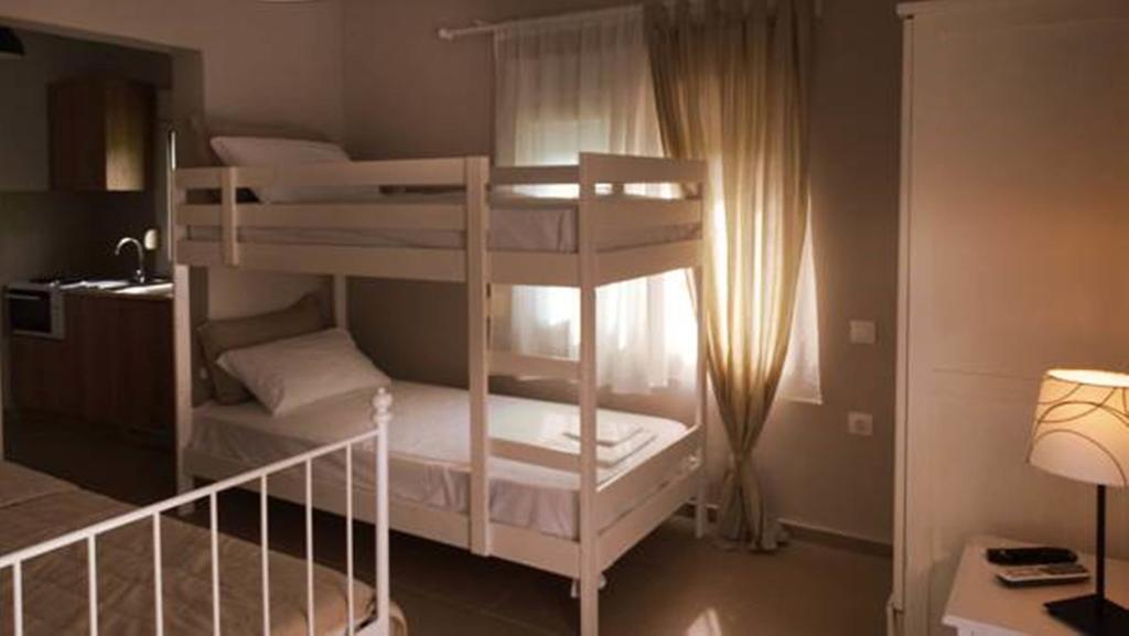 Smaragdi Studios Пефкари Номер фото